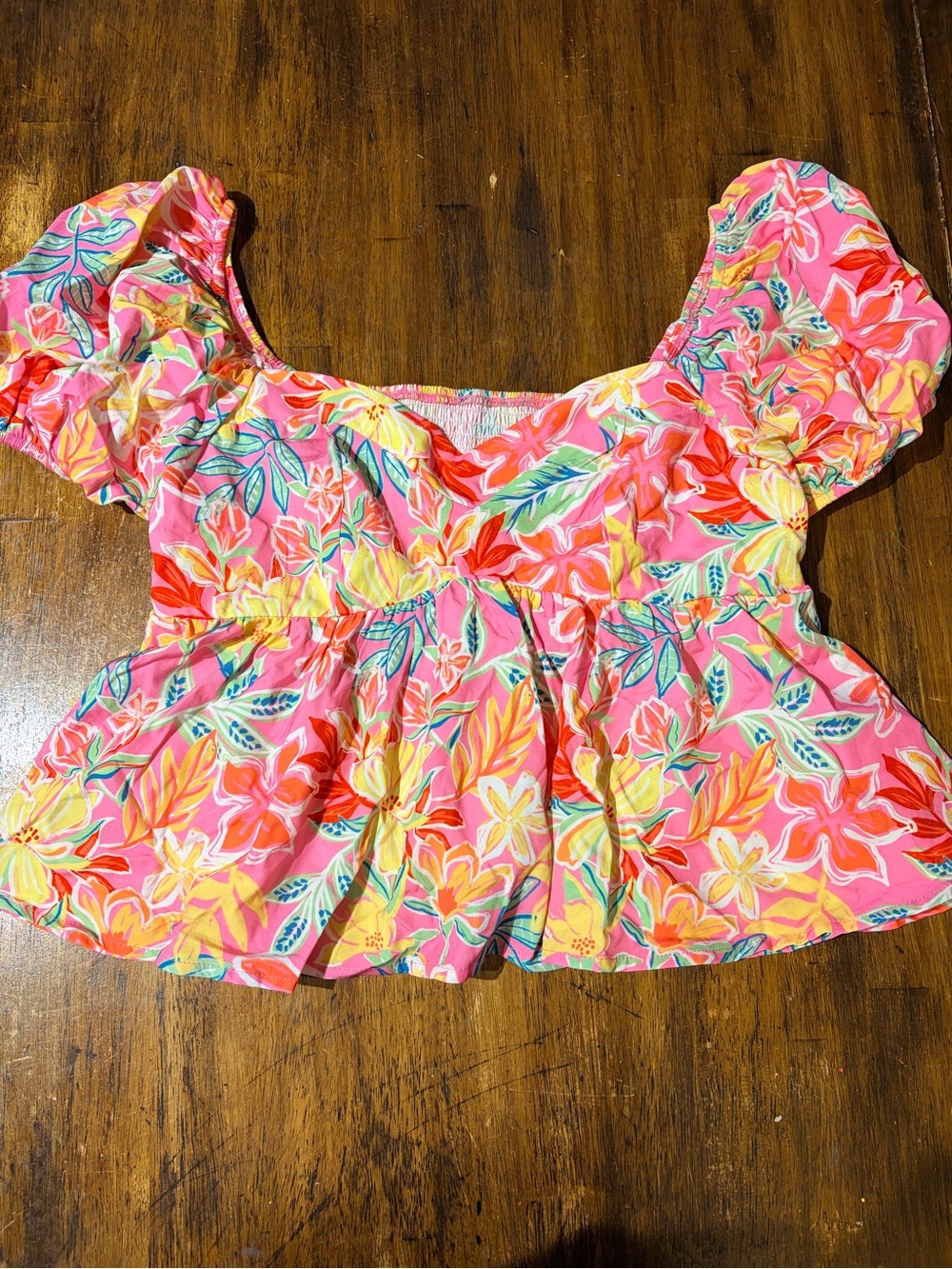 SHEIN Pink Tropical Floral Puff-Sleeve Crop Top